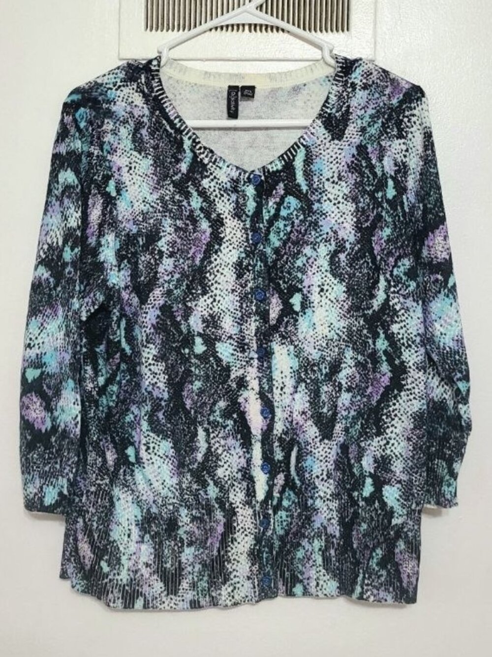 3/4 Sleeve Button‑Up Top